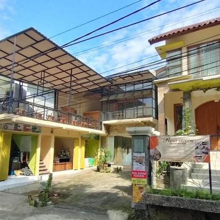 Rosa Pavilion Syariah Redpartner Malang Exterior photo